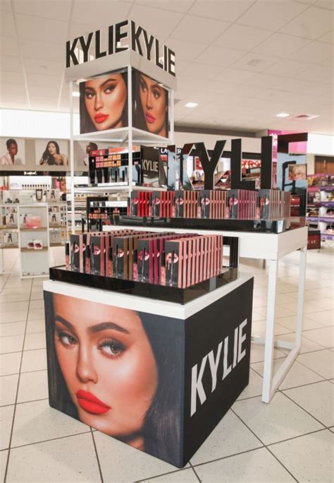 Kylie Cosmetics Uk The Development Of Jenners Makeup Line