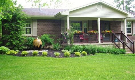 We referred earlier to the importance of shrubs when landscaping the yard in front of a ranch house. Mobile Home Front Yard Landscaping Ideas Photos | Joy Studio Design Gallery - Best Design