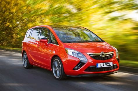 vauxhall s new zafira tourer looks good feels good and is a very cheap way to shift the