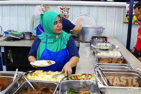 Restoran nasi lemak antarabangsa, 4, jalan raja muda musa, 50300 kampung baru (8,134.08 km) 50300 kuala lumpur, malaysia. Food Review: Nasi Lemak Wanjo @ Kampung Baru, Kuala Lumpur