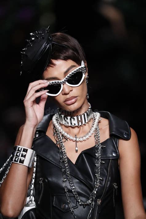Joan Smalls Walks The Runway At The Moschino Ready To Wear Spring