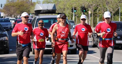 Follow A Blind Man On His 3000 Mile Run Across America Laist Npr