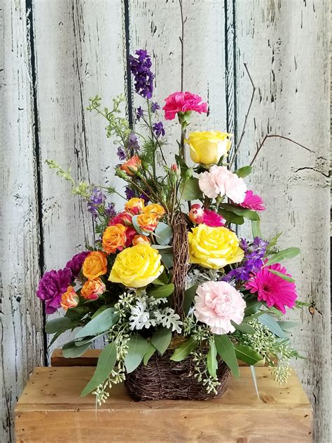 Florists, flower, flowers, wedding flowers, bouquets, kabloom, fruit baskets, funeral flowers arlene's flowers & gifts. Gorgeous Garden Basket in Odessa, TX | Arlene's Flowers ...