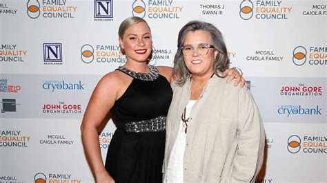 Rosie O Donnell S Engaged To 33 Year Old Cop Elizabeth Rooney