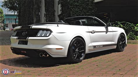 Ford Mustang Tire