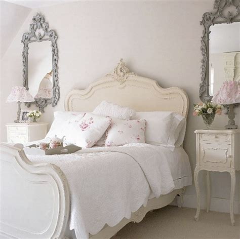 Romantic Shabby Chic Bedroom Decorating Ideas 32 Roundecor