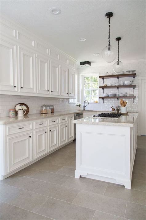 Popular Farmhouse Kitchen Color Ideas To Get Comfortable Cooking