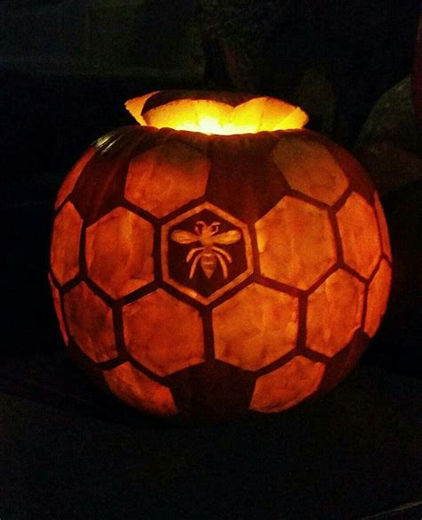 Pin By Linda Jastrzebski On Bees Pumpkin Carving Carving Halloween
