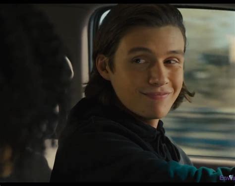 See more of nick robinson brasil on facebook. Nick Robinson | Nick robinson, Robinson, Nick robinson ...