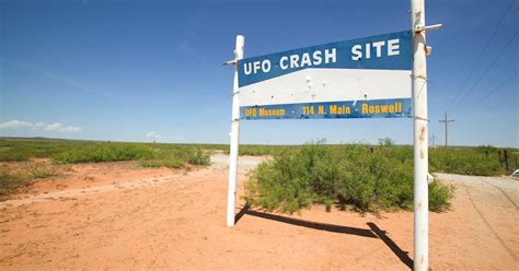 Mystery Rock Found At Roswell Ufo Site Continues To Sparks Wild