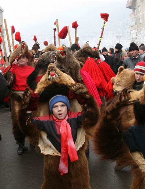 Festivit Di Dicembre In Tutto Il Mondo La Danza Dell Orso E Le