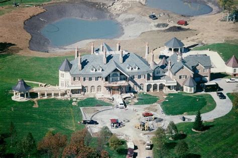 Mariah Careys Homes From A Long Island Store To Los Angeles Mansions