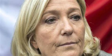 Prise en photo en maillot de bain, Marine Le Pen contre-attaque