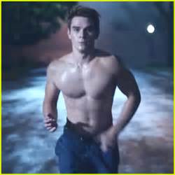 Video Riverdale Star Kj Apa Goes Shirtless In First Teaser For Show Cole Sprouse Kj Apa