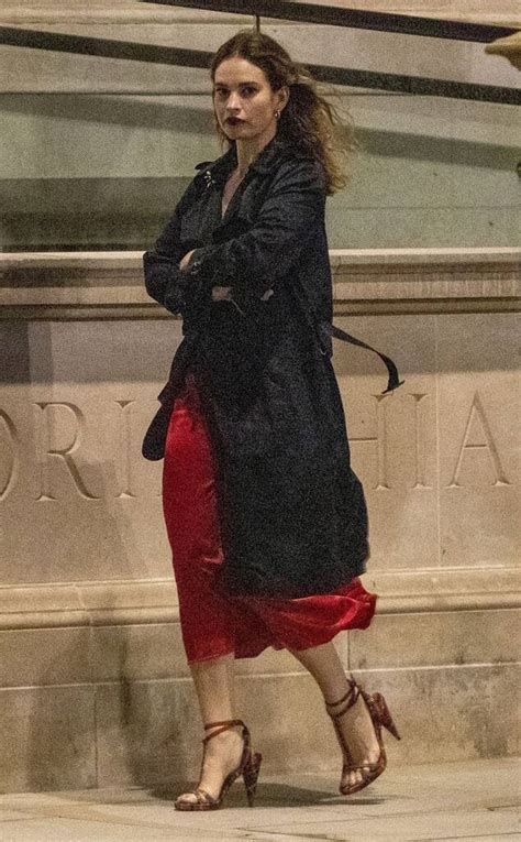 Hollywood stars chris evans and lily james were captured enjoying a fun stroll in london. Chris Evans and Lily James Spark Romance Rumors as They're ...