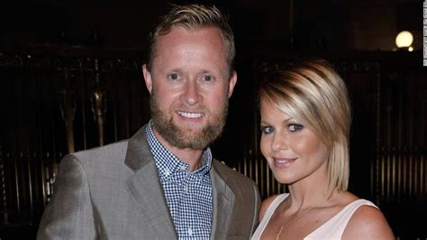 Candace Cameron Bure Is Not Sorry About Pda Photo With Husband Cnn
