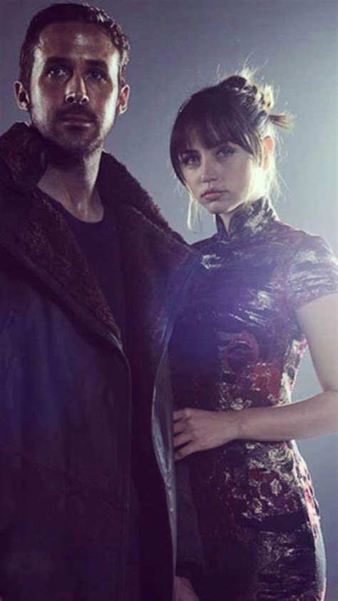 Ryan Gosling And Ana De Armas Blade Runner Blade Runner 2049 Blade Runner Fashion