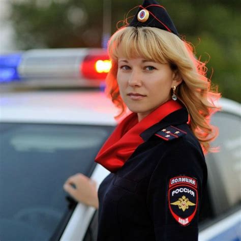 beautiful police officers from all around the world 25 pics
