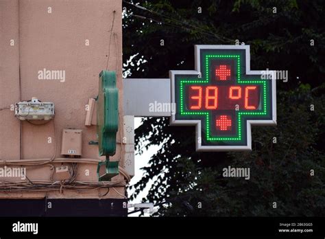38 Grados Celsius Fotos E Imágenes De Stock Alamy