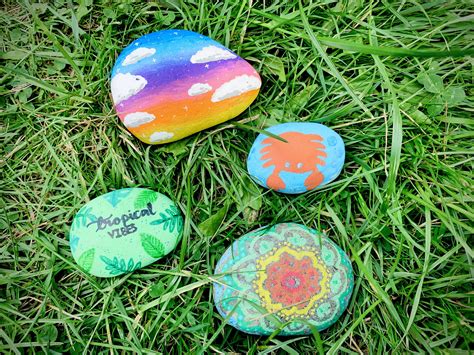 Rock Painting May 24 Painted Rocks White Gel Pen Gel Pens