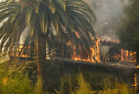Woolsey Fire Burns 96949 Acres Across Los Angeles Ventura Curbed La