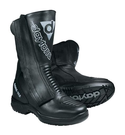 He gets up and down the floor with fluid motion and has excellent suddenness and burst, to go along with a lot of power. Daytona M-Star GTX Boots - RevZilla