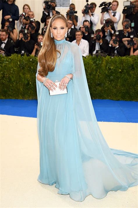 Pin By Marlee On Fashion Met Gala Dresses Valentino Gowns Blue Evening Dresses