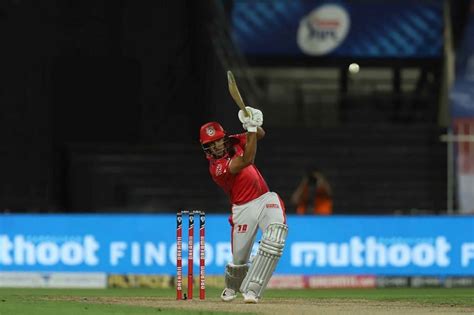 Check out the dream11 fantasy team lineup for the 33rd indian premier league (ipl) 2020 match, which is to be rr vs rcb betting tips. IPL 2020, RCB vs KXIP: Player Ratings