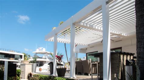 Bioclimatic Pergola With Louvered Roof By Azenco R Blade