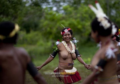 ERIC LAFFORGUE PHOTOGRAPHY Tribal Topless Women Dancing During A Sing