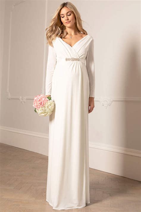 10 Beautiful And Elegant Maternity Wedding Dresses And Bridal Gowns