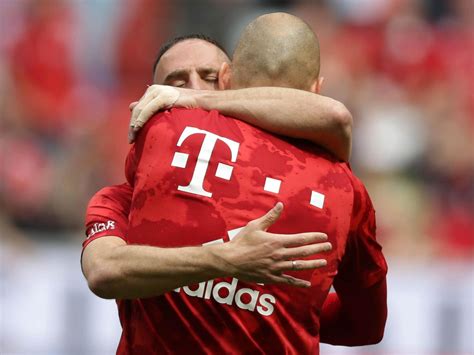 Fc Bayern München Besser Als „robbery“ Gnabry Und Sané Haben