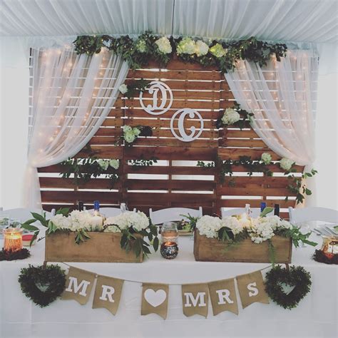 Rustic Head Table And Backdrop Wooden Backdrop Wedding Pallet Backdrop Head Table Backdrop