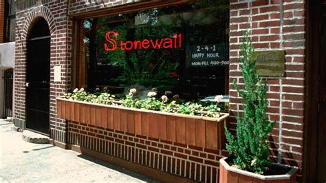 Nypd Transgender Woman Sexually Assaulted At Stonewall Inn Fox News