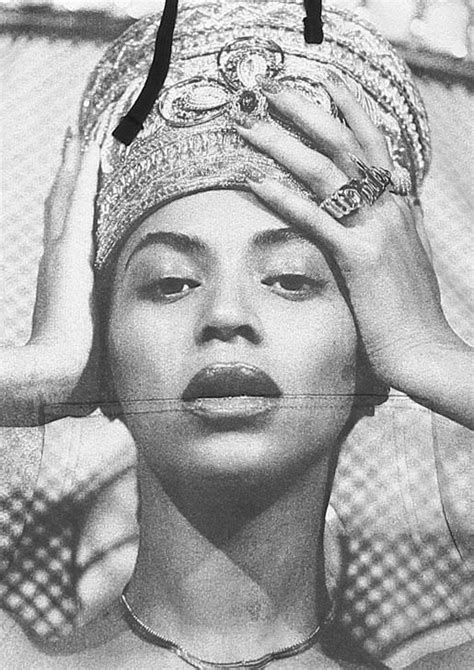 Beyoncés Nefertiti Spring Collection Is Now Available Beyoncé Fotp