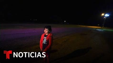 Una Niña De Ocho Años Cruza Sola La Frontera Y Se Entrega A Las