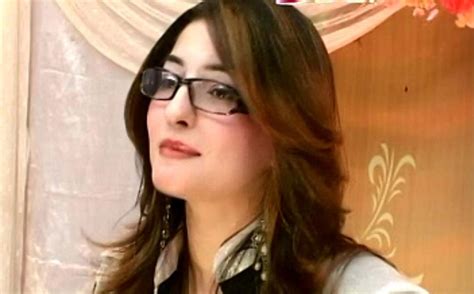 Pashto Cinema Pashto Showbiz Pashto Songs Pashto Beautiful Singer Gul Panra Hq Walppaer