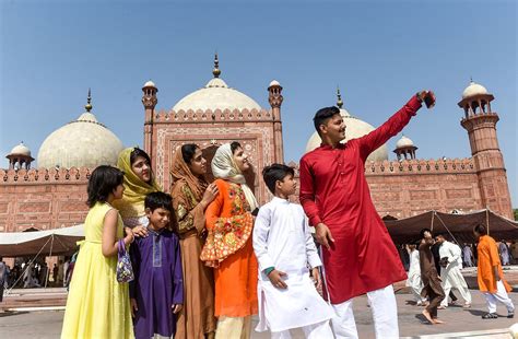 Eid Celebrations In Pakistan Through The Lens Pakistan Geotv