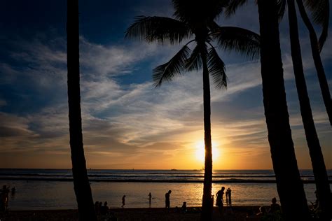 Waikiki Beach Sunset Scene Of Hawaii By Wavees