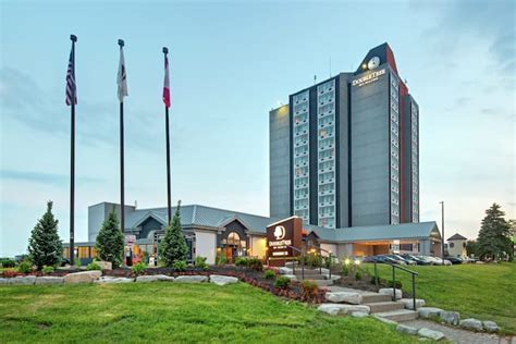 Doubletree Hotels In Mississauga On Find Hotels Hilton
