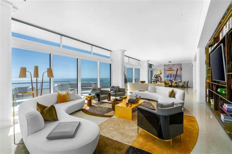 Living Room Miami Beach Fl Penthouse 37 Million 5000 3335