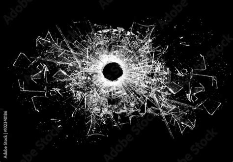 Bullet Hole Isolated On Black Stockfotos Und Lizenzfreie Bilder Auf