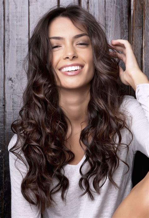 21 Hairstyles For Long Curly Hair Feed Inspiration