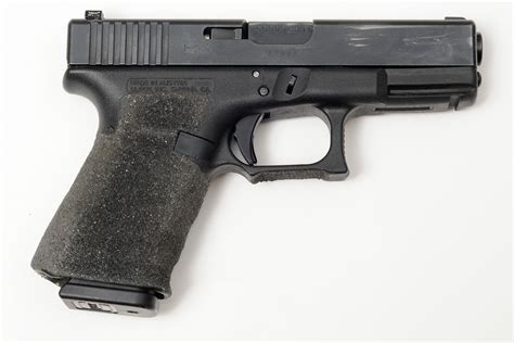Glock 19 G19 Semi Automatic Pistol Review The Shooters Blog