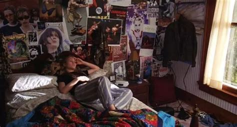 15 Photos Of Teenage Bedrooms From The 90s Thatll Give You Hundreds