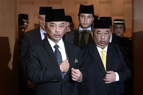Tengku datuk ahmad faisal bin tengku arif bendahara ibrahim. Adinda Sultan Pahang Tengku Abdullah, Tengku Fahd Curi ...