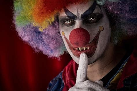 10 Psychological Reasons Why People Are Afraid Of Clowns Listverse