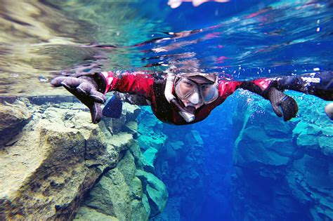 Silfra Diving Snorkeling Tour Diving Between Tectonic Plates Iceland