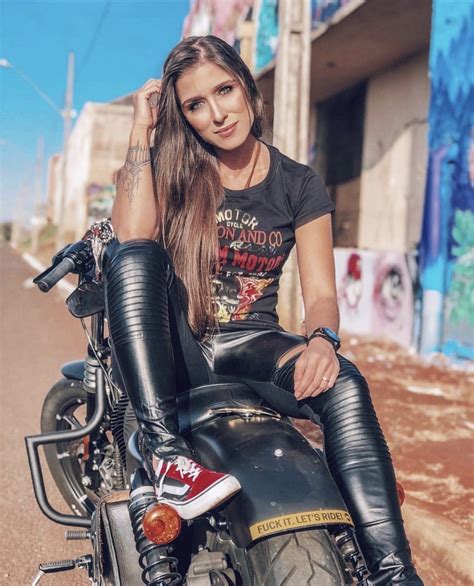Chicks On Bikes Cafe Racer Girl Motorbike Girl Motorcycle Babe Hot