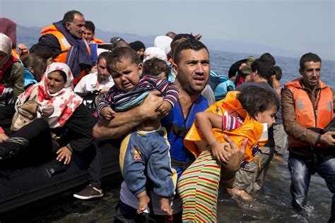Us To Accept 85 000 Refugees In 2016 100 000 In 2017